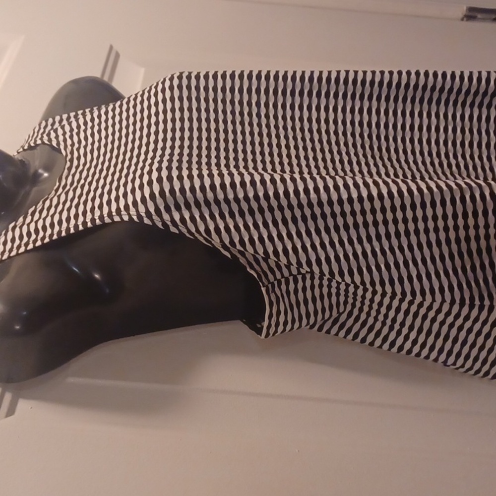 Body Glove's Black and White Patterned dress, medium